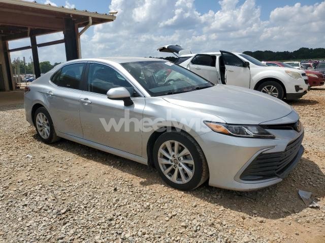 Photo 12 of 2021 TOYOTA CAMRY LE (VIN 4T1C11AK8MU453230)