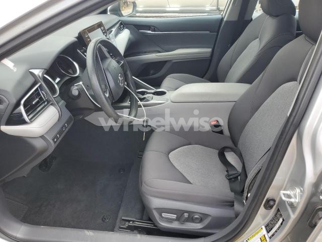 Photo 6 of 2021 TOYOTA CAMRY LE (VIN 4T1C11AK8MU453230)