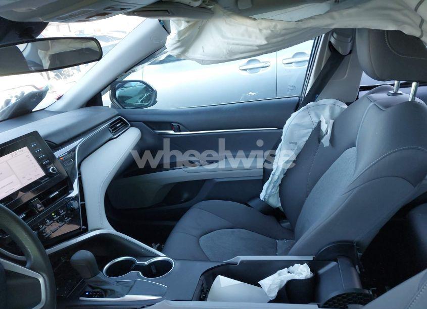 Photo 5 of 2021 Toyota Camry LE (VIN 4T1C11AK8MU461988)