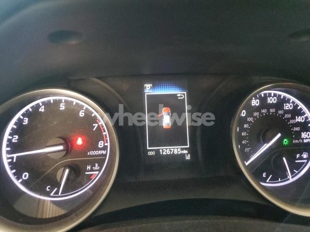 2021 TOYOTA CAMRY LE (VIN 4T1C11AK8MU466480) main photo