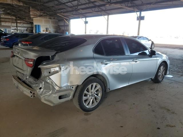 Photo 9 of 2021 TOYOTA CAMRY LE (VIN 4T1C11AK8MU466480)