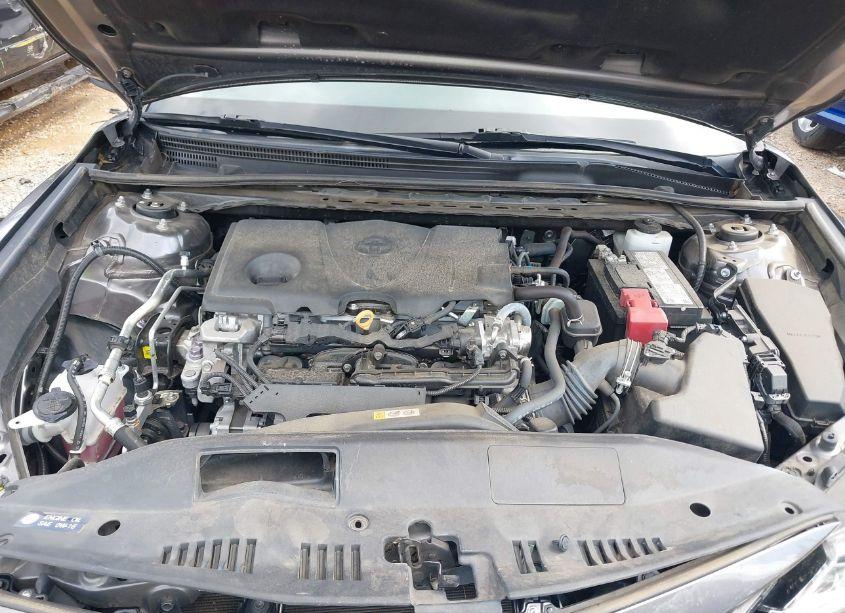 Photo 10 of 2021 Toyota Camry LE (VIN 4T1C11AK8MU494537)