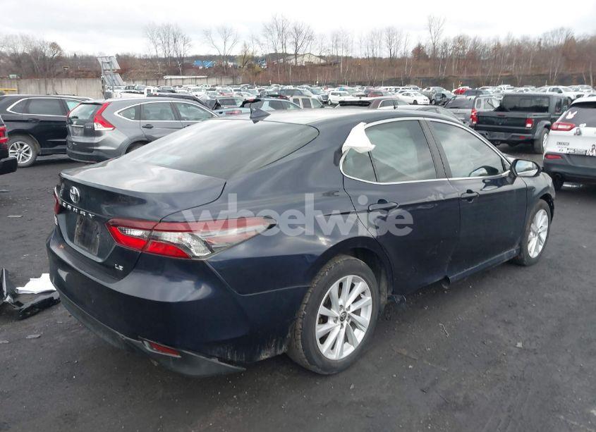Photo 4 of 2021 Toyota Camry LE (VIN 4T1C11AK8MU512180)