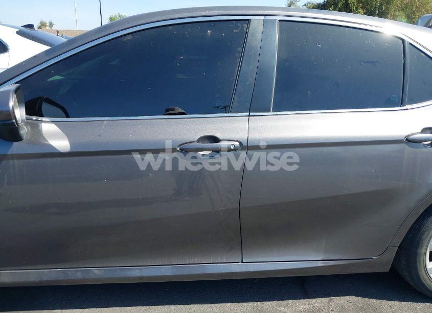 Photo 15 of 2021 Toyota Camry LE (VIN 4T1C11AK8MU513670)