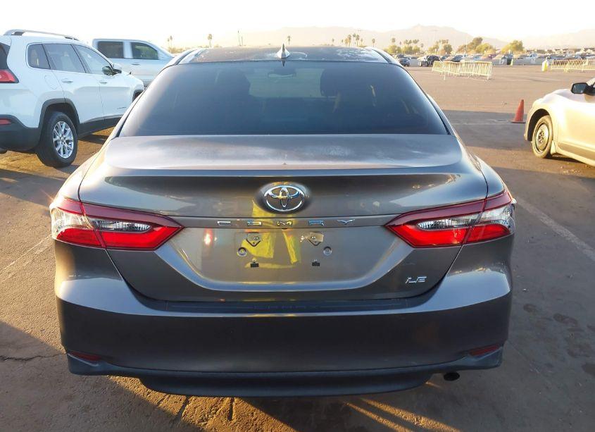 Photo 16 of 2021 Toyota Camry LE (VIN 4T1C11AK8MU567874)