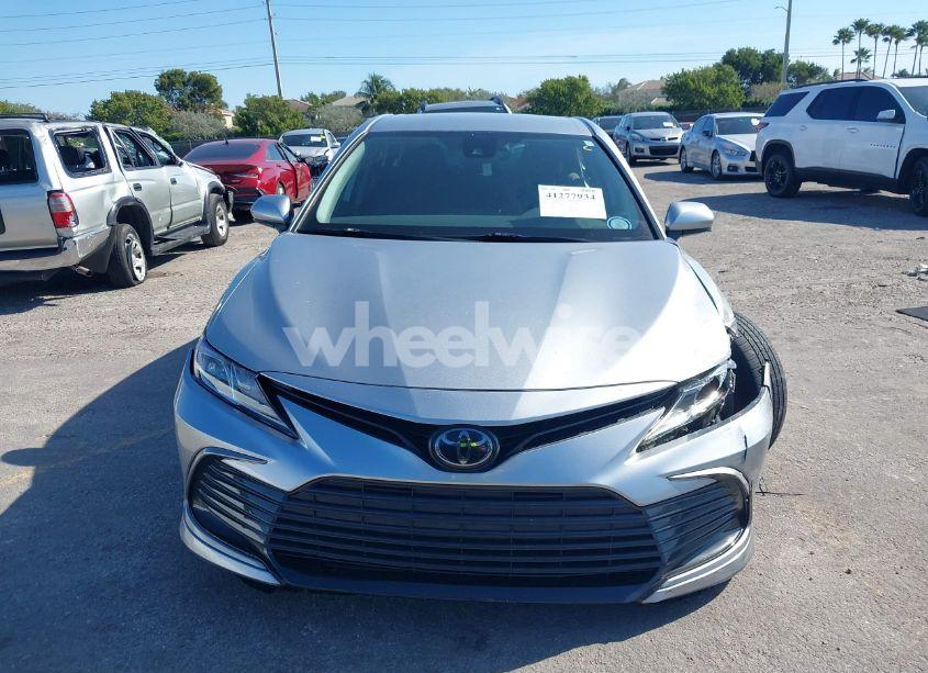 Photo 12 of 2021 Toyota Camry LE (VIN 4T1C11AK8MU595111)