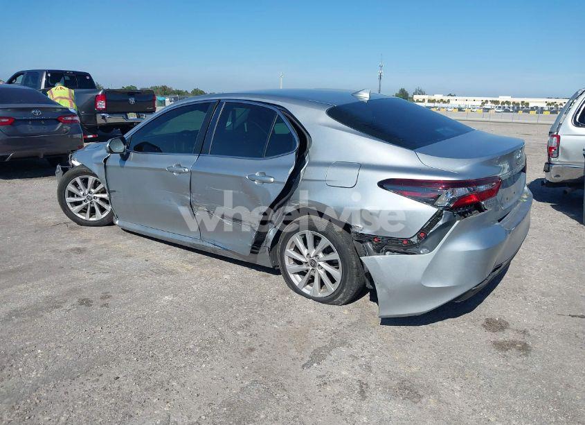 Photo 3 of 2021 Toyota Camry LE (VIN 4T1C11AK8MU595111)