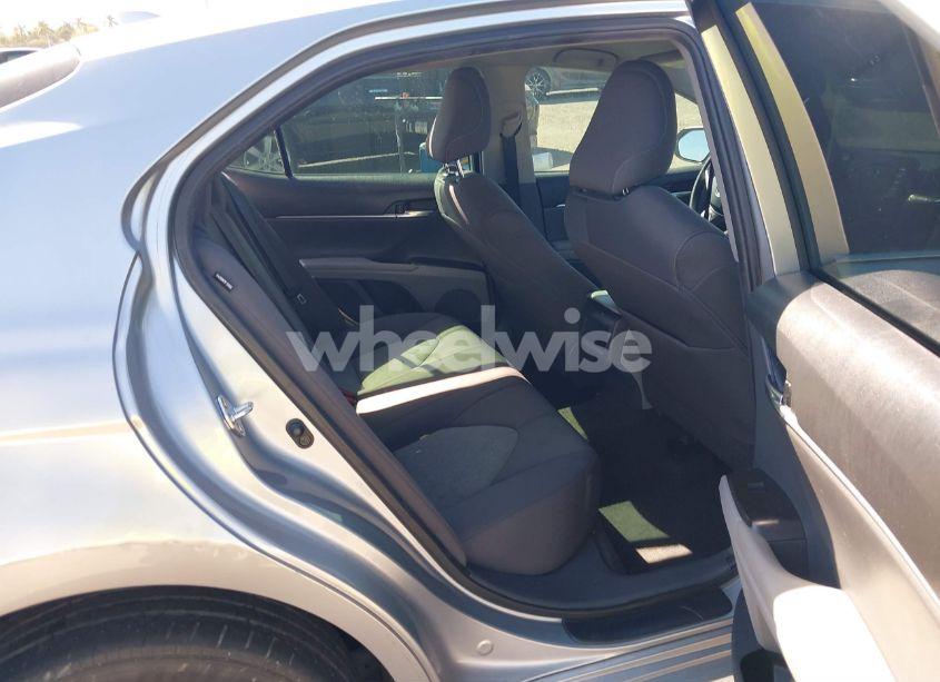 Photo 8 of 2021 Toyota Camry LE (VIN 4T1C11AK8MU595111)