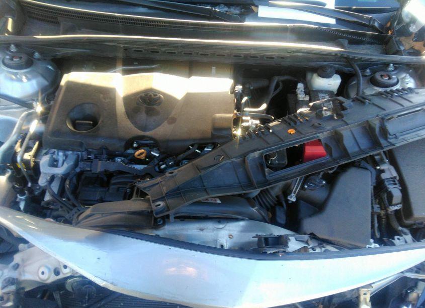 Photo 10 of 2022 Toyota Camry LE (VIN 4T1C11AK8NU499948)