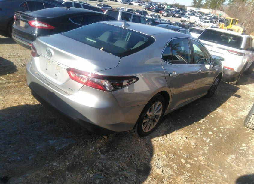Photo 4 of 2022 Toyota Camry LE (VIN 4T1C11AK8NU499948)