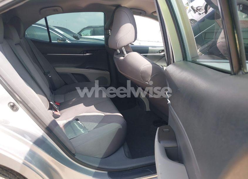 Photo 8 of 2022 Toyota Camry LE (VIN 4T1C11AK8NU630618)