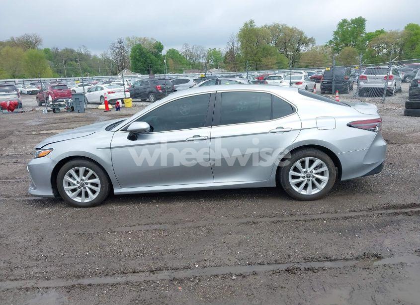 Photo 14 of 2023 Toyota Camry LE (VIN 4T1C11AK8PU105111)