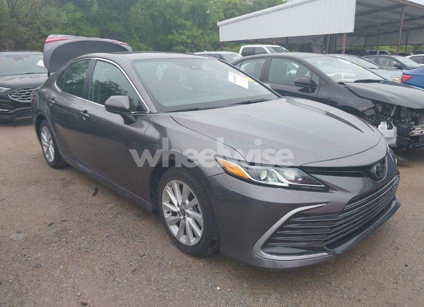 2023 Toyota Camry LE (VIN 4T1C11AK8PU121390) main photo