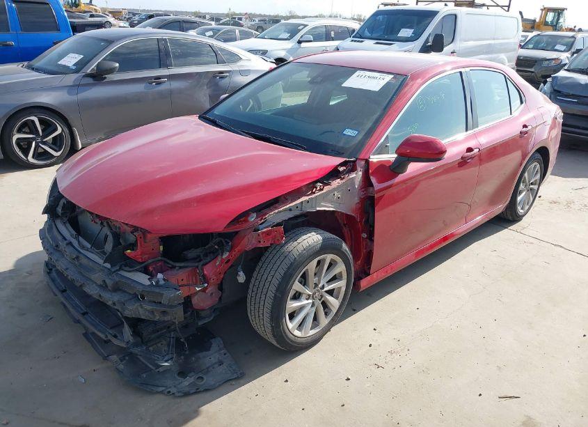 Photo 2 of 2023 Toyota Camry LE (VIN 4T1C11AK8PU130297)