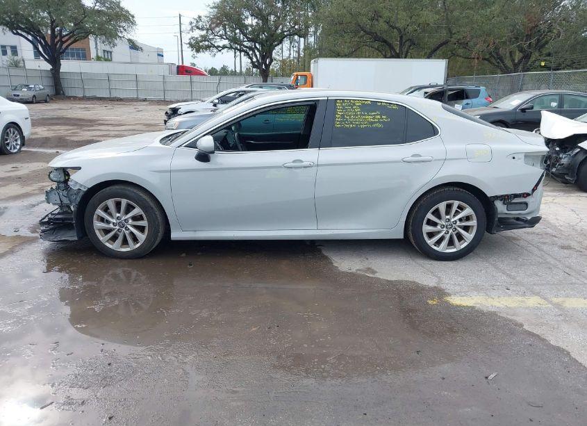Photo 15 of 2023 Toyota Camry LE (VIN 4T1C11AK8PU188037)