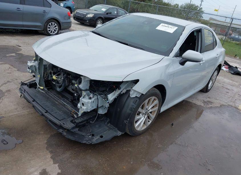 Photo 2 of 2023 Toyota Camry LE (VIN 4T1C11AK8PU188037)