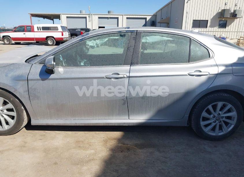 Photo 13 of 2023 Toyota Camry LE (VIN 4T1C11AK8PU726185)