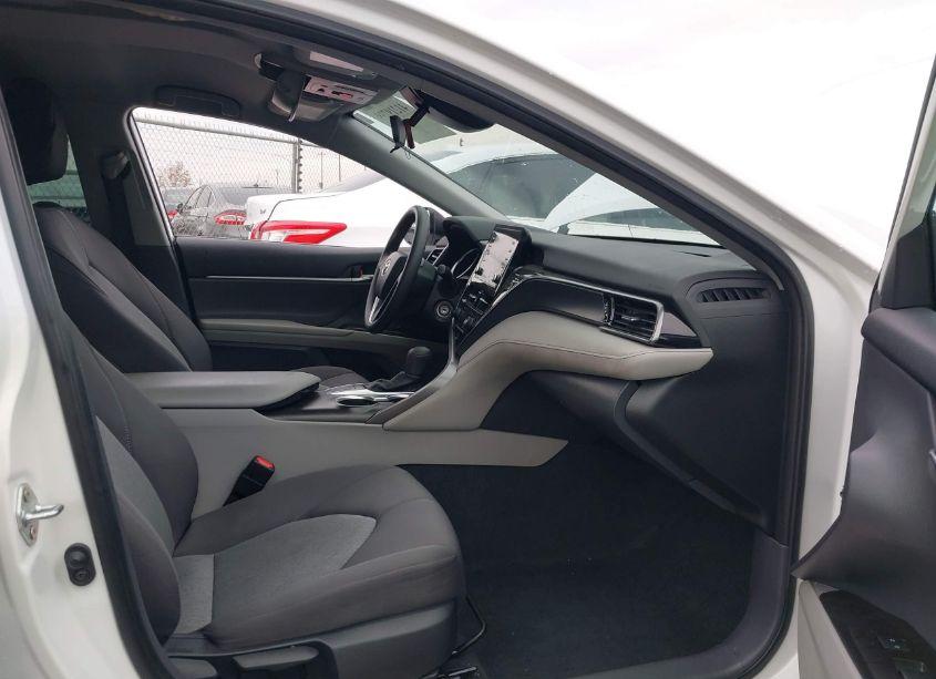 Photo 5 of 2023 Toyota Camry LE (VIN 4T1C11AK8PU757064)