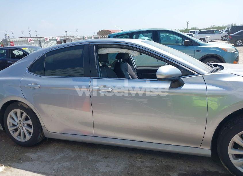 Photo 13 of 2023 Toyota Camry LE (VIN 4T1C11AK8PU806974)