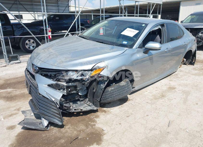 Photo 2 of 2023 Toyota Camry LE (VIN 4T1C11AK8PU806974)