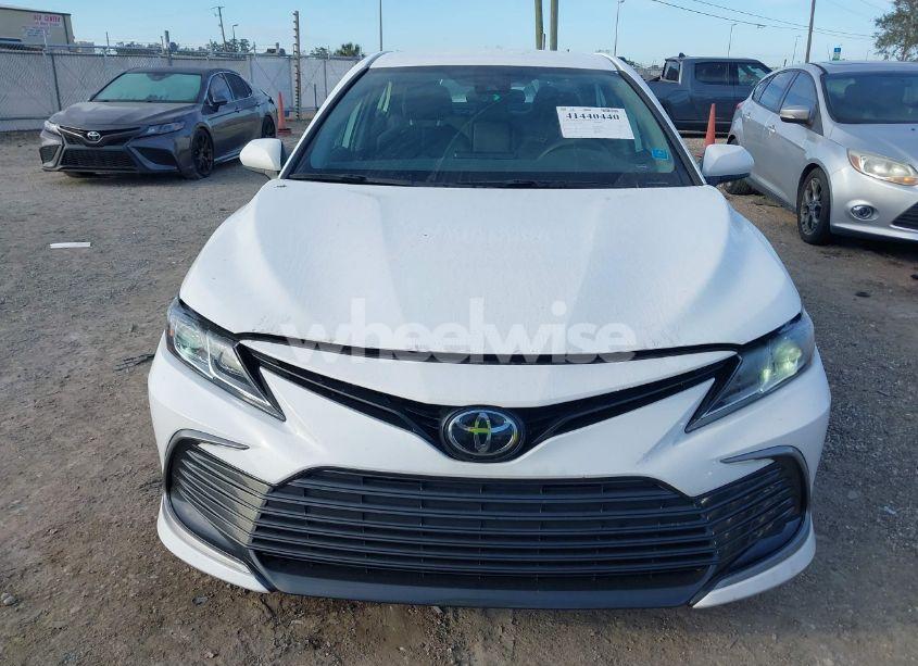 Photo 13 of 2024 Toyota Camry LE (VIN 4T1C11AK8RU192642)