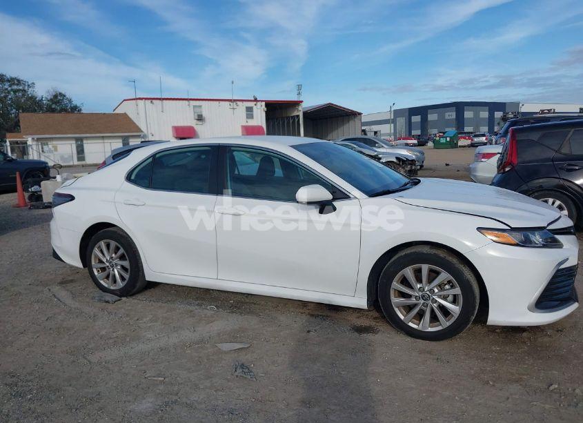 Photo 14 of 2024 Toyota Camry LE (VIN 4T1C11AK8RU192642)