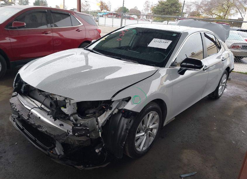 Photo 2 of 2024 Toyota Camry LE (VIN 4T1C11AK8RU237580)