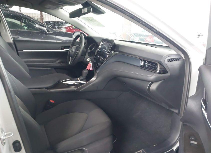 Photo 5 of 2024 Toyota Camry LE (VIN 4T1C11AK8RU237580)