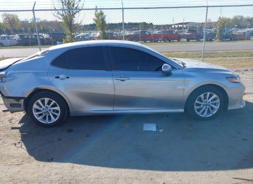 Photo 14 of 2024 Toyota Camry LE (VIN 4T1C11AK8RU842490)
