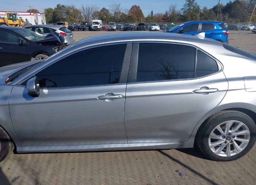 Photo 15 of 2024 Toyota Camry LE (VIN 4T1C11AK8RU842490)