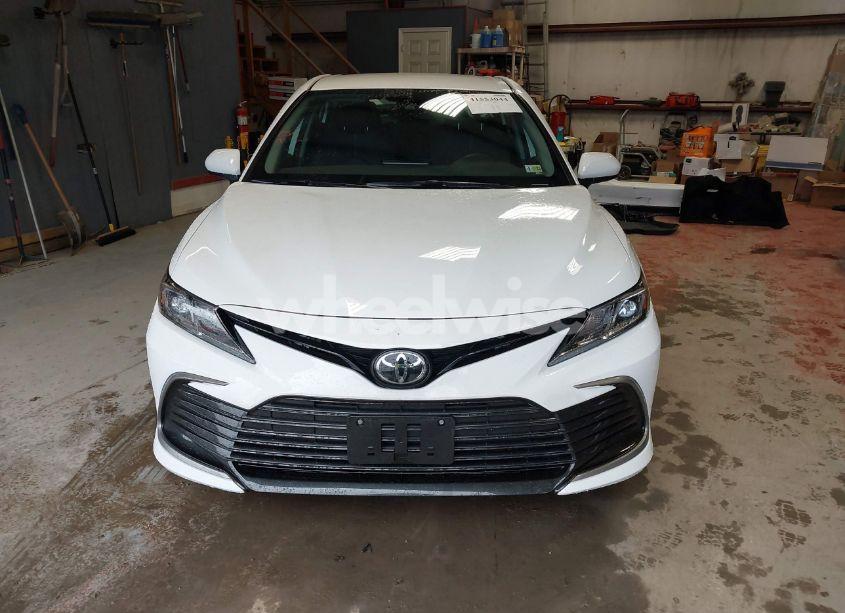 Photo 13 of 2024 Toyota Camry LE (VIN 4T1C11AK8RU865087)