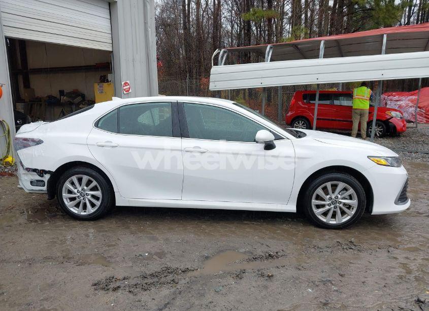 Photo 14 of 2024 Toyota Camry LE (VIN 4T1C11AK8RU865087)