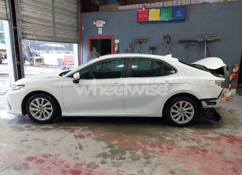 Photo 15 of 2024 Toyota Camry LE (VIN 4T1C11AK8RU865087)