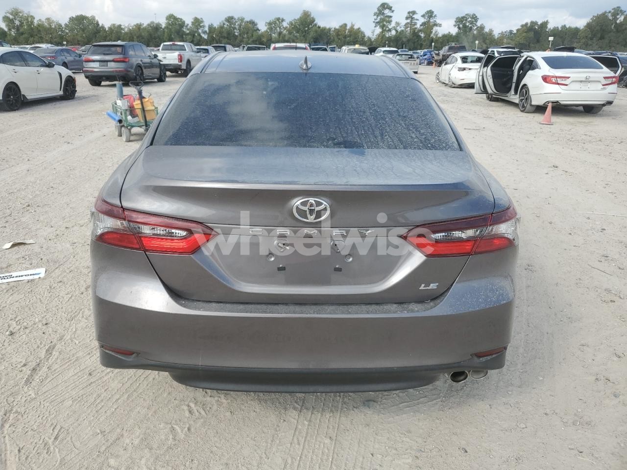 Photo 6 of 2024 TOYOTA CAMRY LE (VIN 4T1C11AK8RU866224)