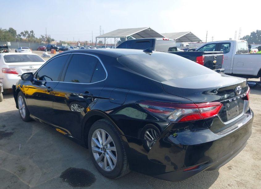 Photo 3 of 2024 Toyota Camry LE (VIN 4T1C11AK8RU877093)