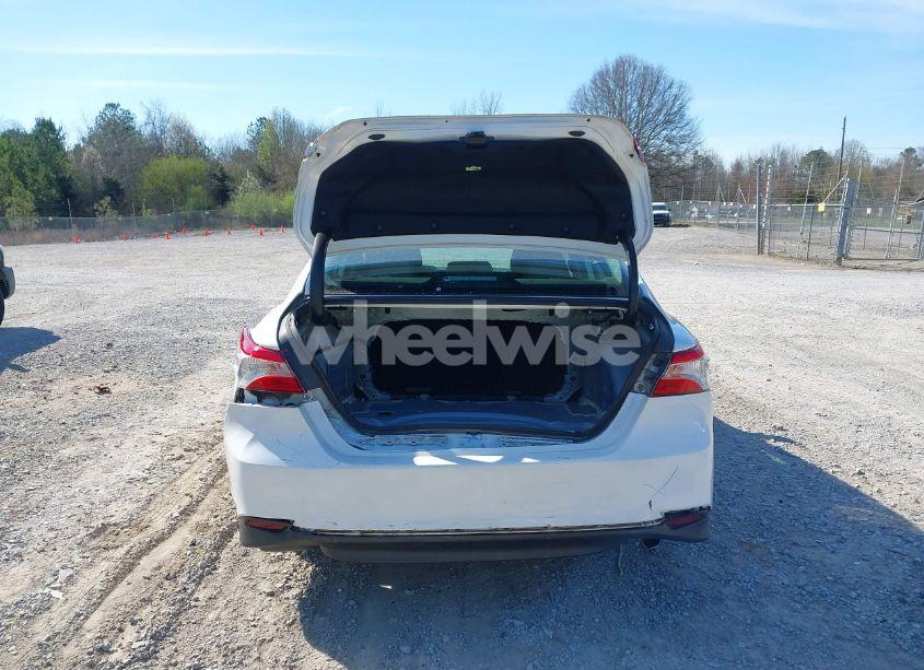 Photo 17 of 2020 Toyota Camry LE (VIN 4T1C11AK9LU315906)