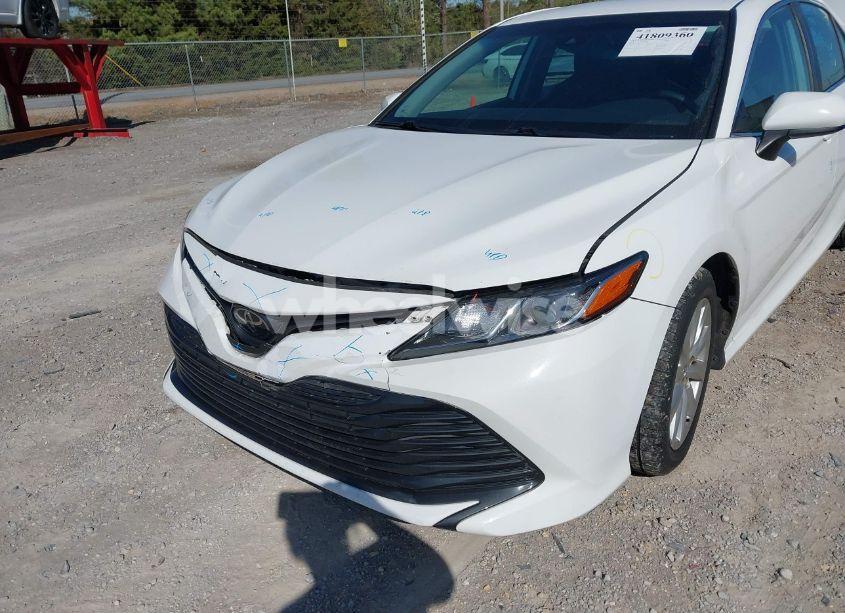 Photo 18 of 2020 Toyota Camry LE (VIN 4T1C11AK9LU315906)