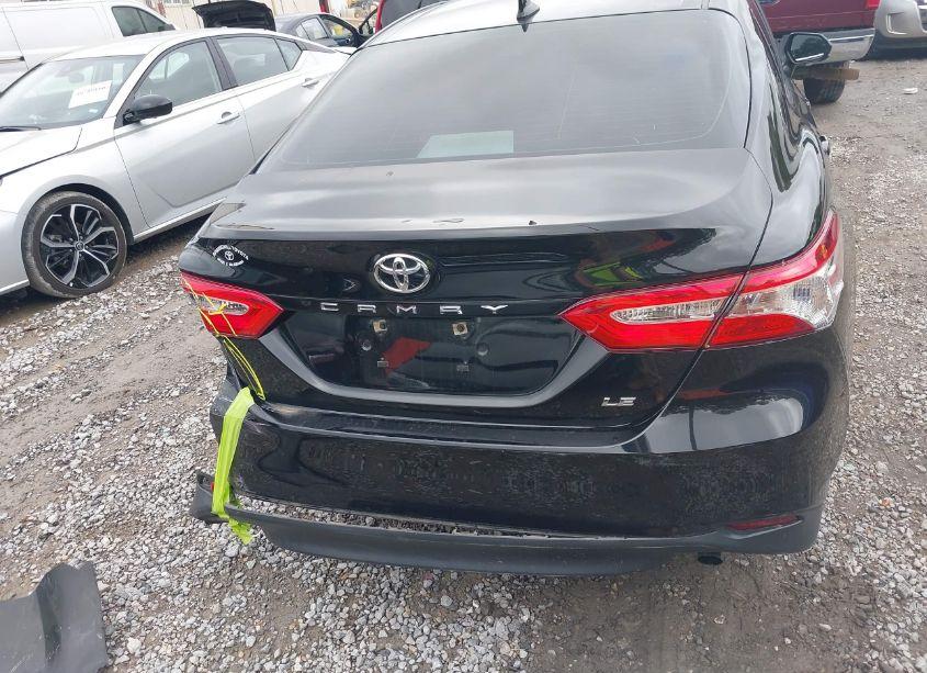 Photo 16 of 2020 Toyota Camry LE (VIN 4T1C11AK9LU319048)