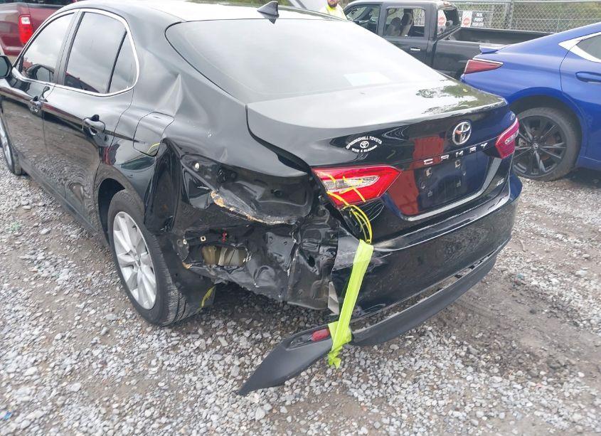 Photo 6 of 2020 Toyota Camry LE (VIN 4T1C11AK9LU319048)