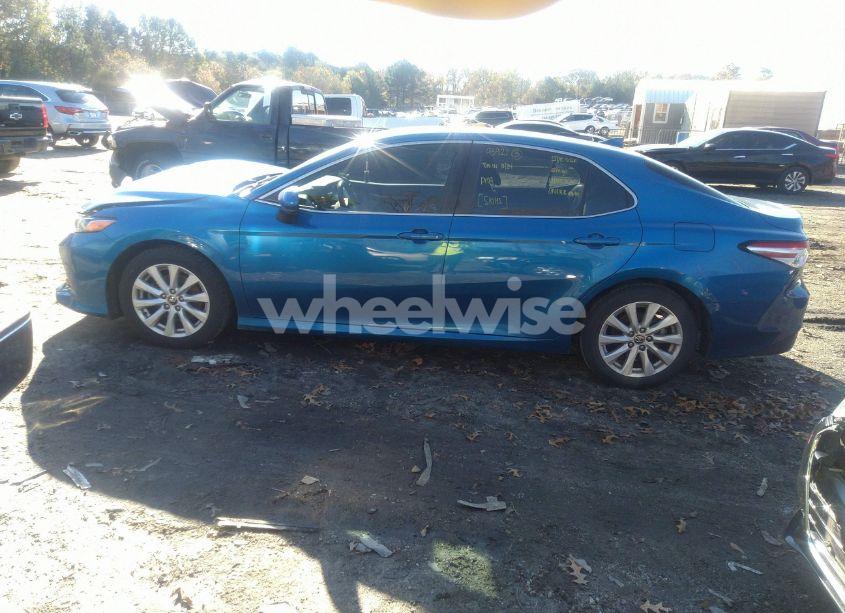 Photo 14 of 2020 Toyota Camry LE (VIN 4T1C11AK9LU386250)