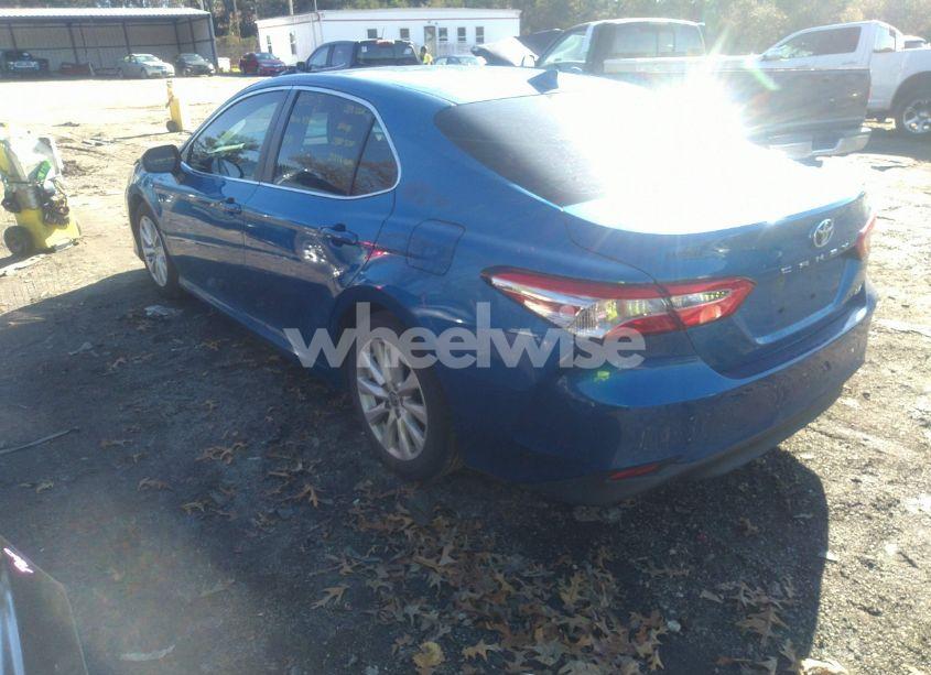 Photo 3 of 2020 Toyota Camry LE (VIN 4T1C11AK9LU386250)