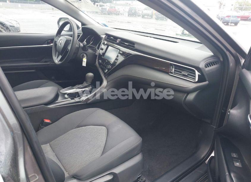 Photo 5 of 2020 Toyota Camry LE (VIN 4T1C11AK9LU891236)