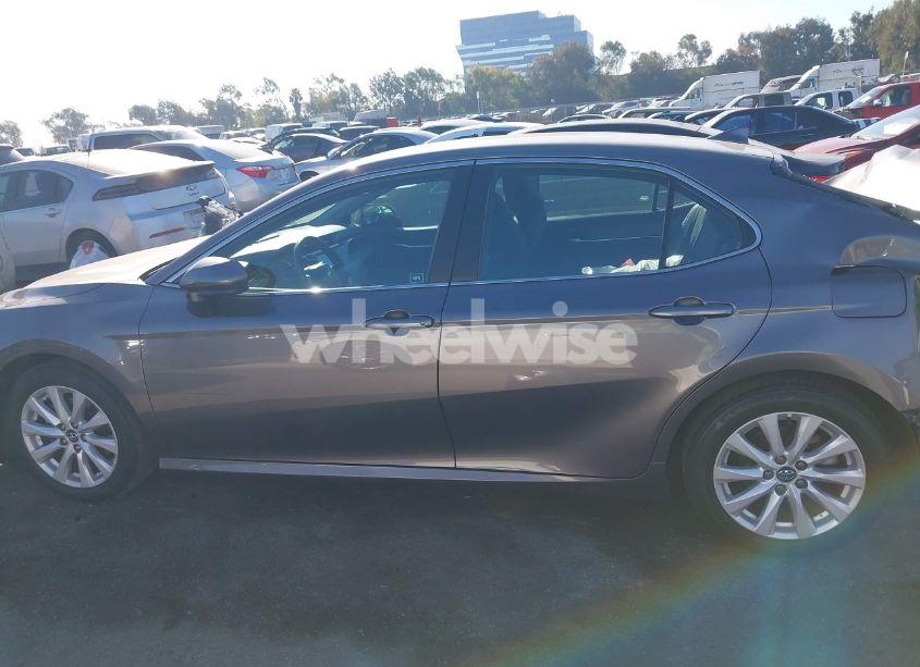 Photo 14 of 2020 Toyota Camry LE (VIN 4T1C11AK9LU904955)