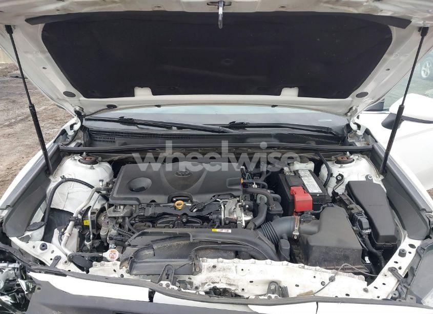 Photo 10 of 2020 Toyota Camry LE (VIN 4T1C11AK9LU912585)