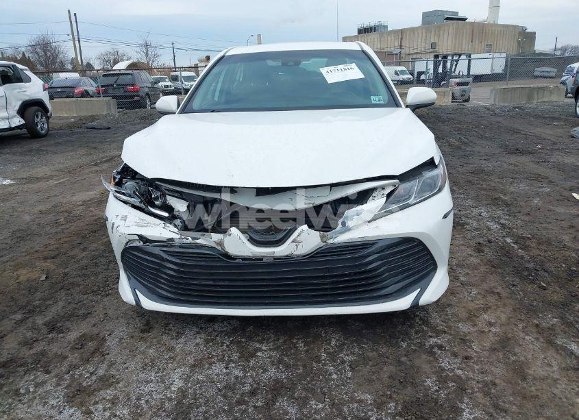 Photo 6 of 2020 Toyota Camry LE (VIN 4T1C11AK9LU912585)