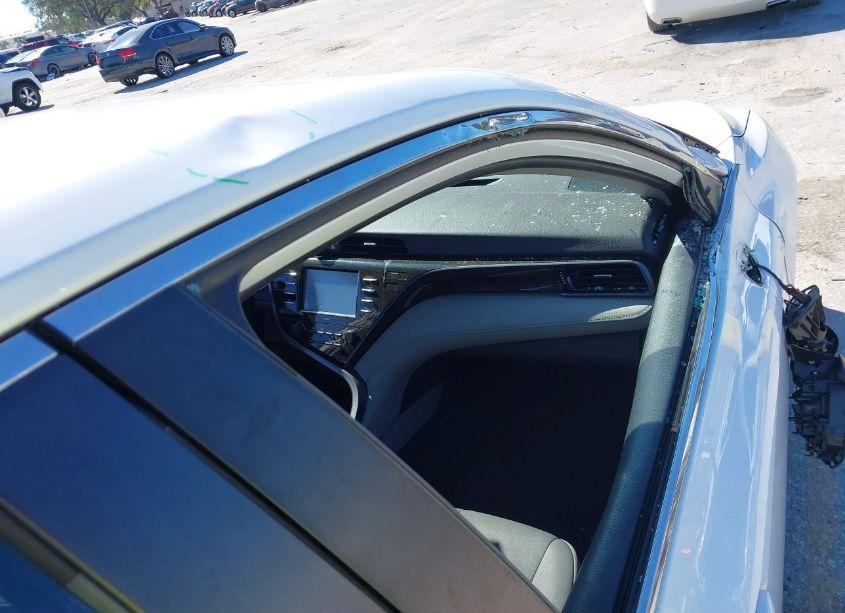 Photo 17 of 2020 Toyota Camry LE (VIN 4T1C11AK9LU926759)