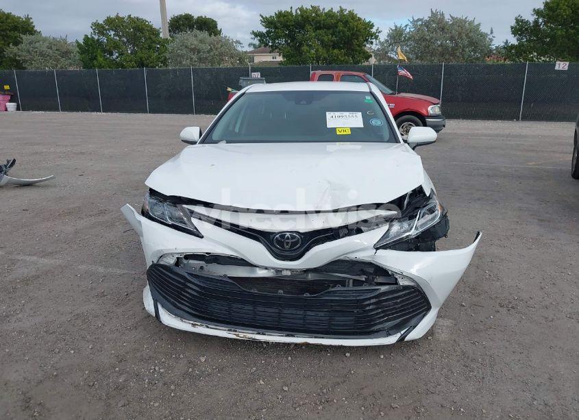 Photo 12 of 2020 Toyota Camry LE (VIN 4T1C11AK9LU934540)