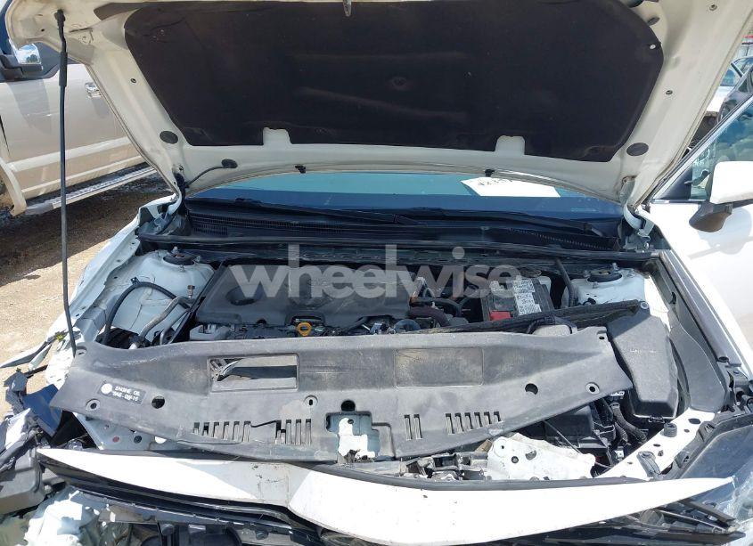 Photo 10 of 2022 Toyota Camry LE (VIN 4T1C11AK9NU017360)