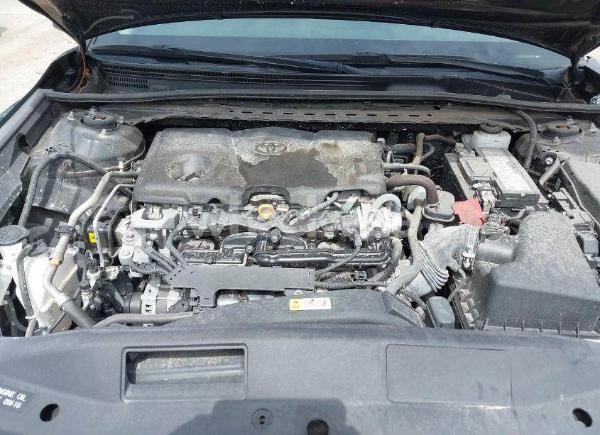 Photo 10 of 2022 Toyota Camry LE (VIN 4T1C11AK9NU057342)