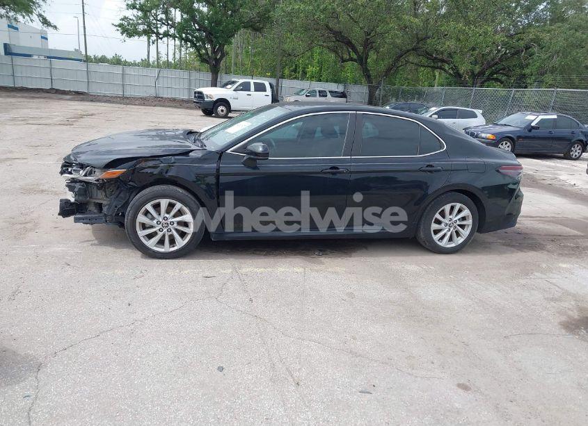 Photo 14 of 2022 Toyota Camry LE (VIN 4T1C11AK9NU057342)